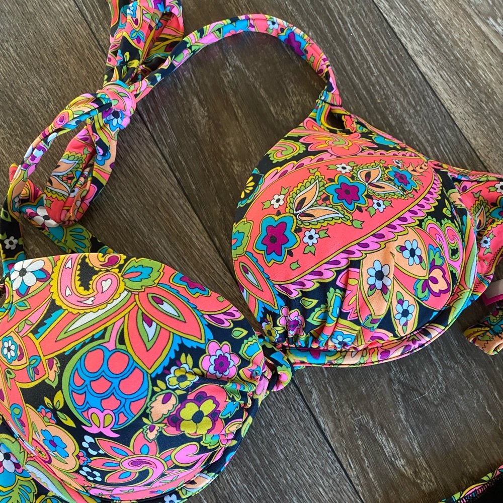 Victoria’s Secret floral bikini
